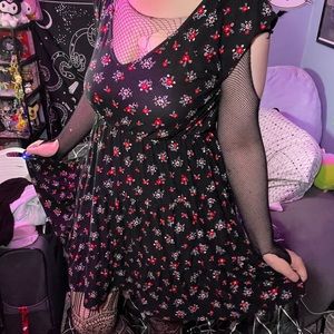 💚Red floral dress